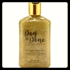 Day Is Done Gold Glitter Soothing After Sun Gel
